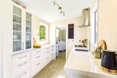 Photo of property in 14 Wharfdale Street, Macandrew Bay, Dunedin, 9014