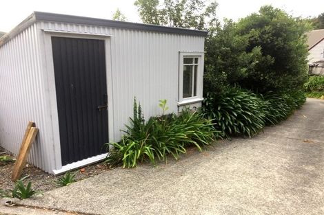 Photo of property in 2/13 Mcmanaway Grove, Stokes Valley, Lower Hutt, 5019