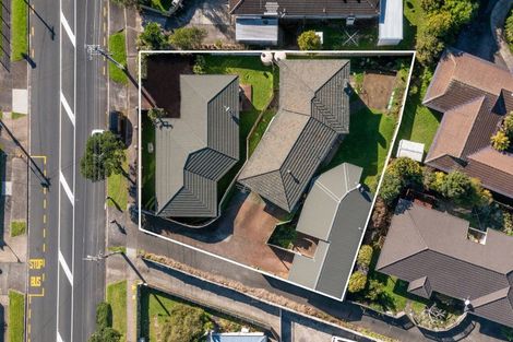 Photo of property in 70 Sturges Road, Henderson, Auckland, 0612