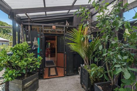 Photo of property in 14 Elizabeth Street, Waikanae, 5036