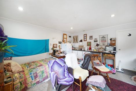 Photo of property in 12 Ronald Place, Manurewa, Auckland, 2102