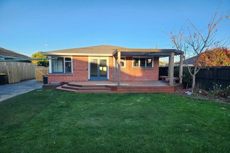 Photo of property in 15 Torquay Place, Bryndwr, Christchurch, 8053
