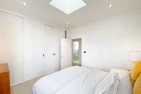 Photo of property in 4/64 Victoria Road, Devonport, Auckland, 0624