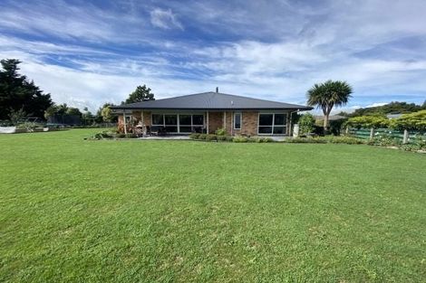 Photo of property in 4 Camellia Lane, Carterton, 5713