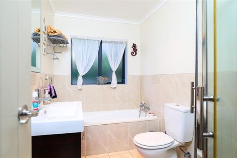 Photo of property in 7a Withers Road, Glen Eden, Auckland, 0602