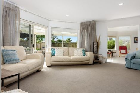 Photo of property in 49 Carlsberg Place, Papamoa Beach, Papamoa, 3118