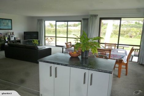 Photo of property in 6 Pukeko Street, Ruakaka, 0116