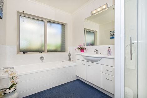 Photo of property in 30 Lochiel Place, Te Kamo, Whangarei, 0112