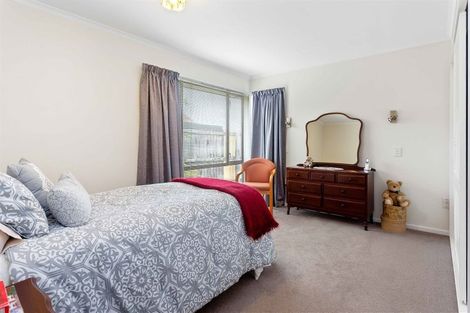Photo of property in 74 Sarabande Avenue, Redwood, Christchurch, 8051