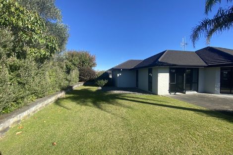 Photo of property in 10 Somerton Drive, Huntington, Hamilton, 3210