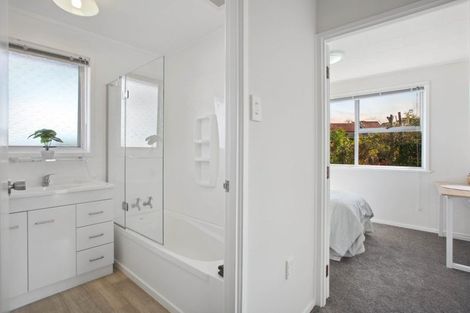 Photo of property in 35b Vincent Street, Howick, Auckland, 2014