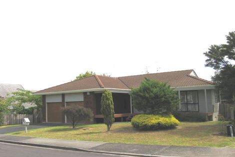 Photo of property in 6 Scorpio Place, Windsor Park, Auckland, 0632
