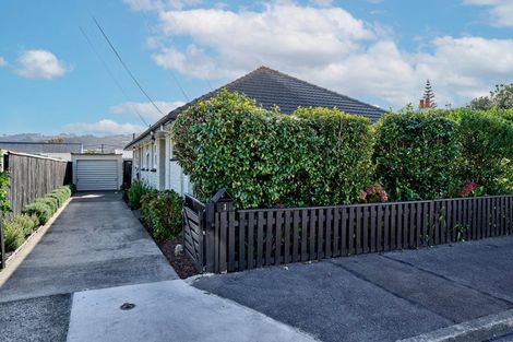 Photo of property in 1 East Grove, Alicetown, Lower Hutt, 5010
