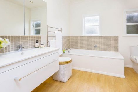 Photo of property in 8a Kiln Street, Silverstream, Upper Hutt, 5019