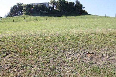 Photo of property in 10 Ross Place, Whiritoa, Whangamata, 3691