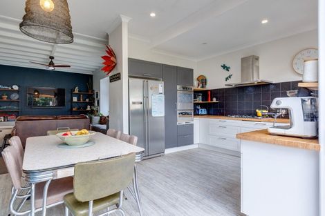 Photo of property in 24 Tararua Street, Pahiatua, 4910