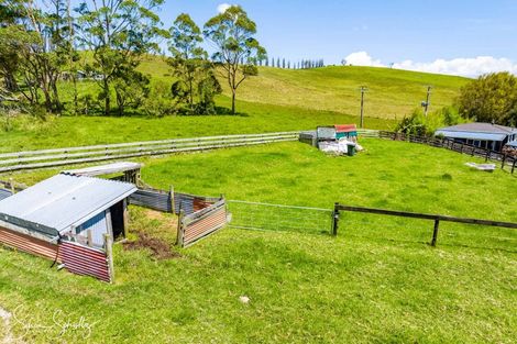 Photo of property in 2305 State Highway 12, Paparoa, 0571