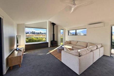 Photo of property in 8 Tahi Street, Albert Town, Wanaka, 9305