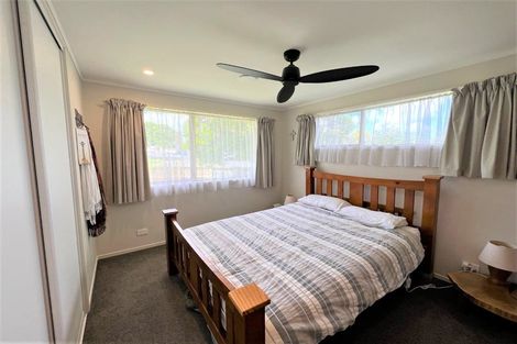 Photo of property in 20 Hyperion Drive, Randwick Park, Auckland, 2105