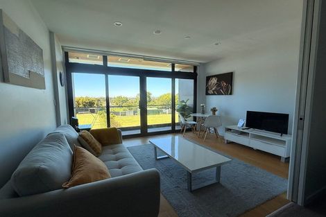 Photo of property in Frank Sargeson Apts, 105/74 Anzac Street, Takapuna, Auckland, 0622