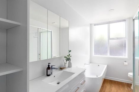 Photo of property in 2/117 Foremans Road, Islington, Christchurch, 8042