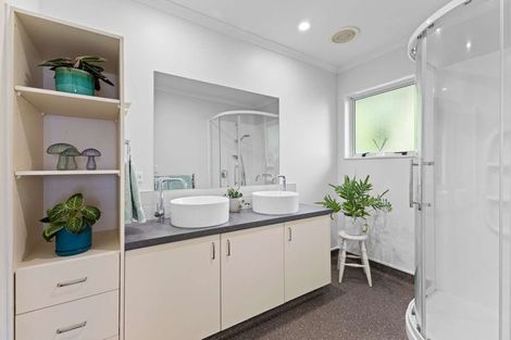 Photo of property in 7b Miro Street, Inglewood, 4330