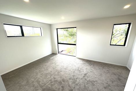 Photo of property in 4a/148 Lincoln Road, Henderson, Auckland, 0610