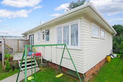 Photo of property in 28 Sturdee Road, Manurewa, Auckland, 2102