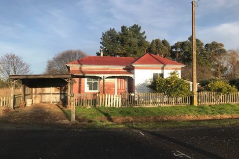 Photo of property in 5 Alexander Street, Ohingaiti, Hunterville, 4785