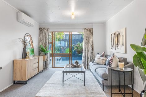 Photo of property in 4/17 Abercrombie Street, Howick, Auckland, 2014