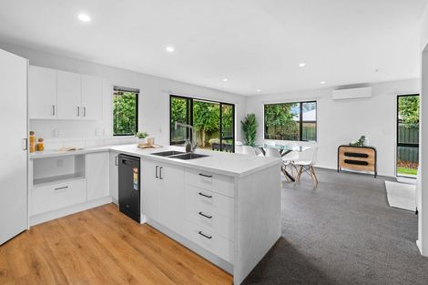 Photo of property in 15 Harrys Way, Redwood, Christchurch, 8051