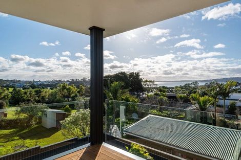 Photo of property in 1 Weona Place, Westmere, Auckland, 1022