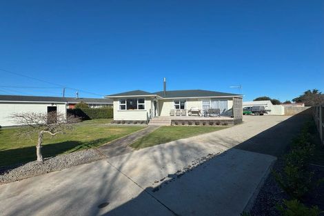 Photo of property in 75 Taumaihi Street, Bulls, 4818