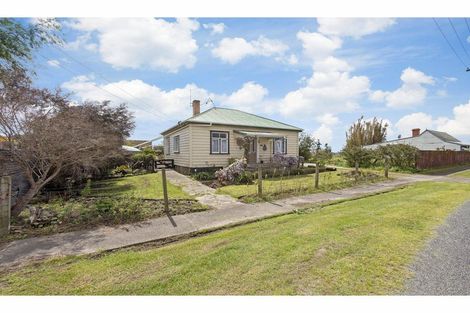 Photo of property in 6 Linley Crescent, Te Kopuru, 0391