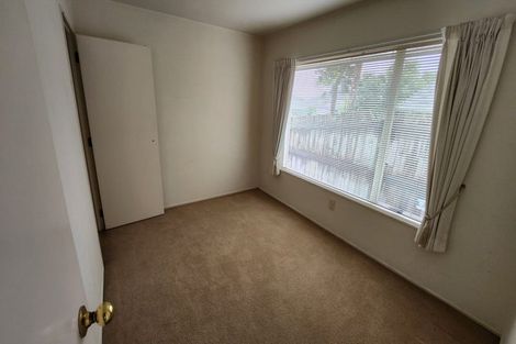 Photo of property in 2/12 Nakhle Place, Manurewa, Auckland, 2105