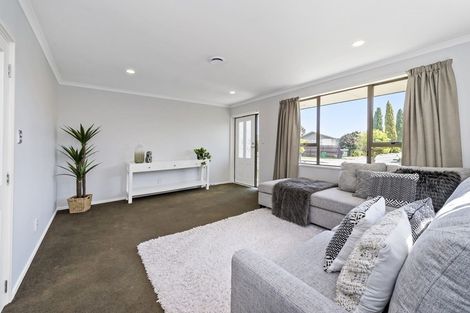 Photo of property in 4 Cicada Place, Hei Hei, Christchurch, 8042