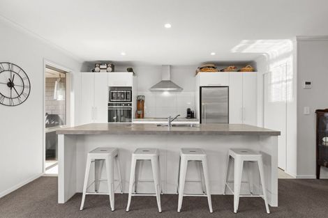 Photo of property in 51 Norfolk Drive, Cambridge, 3434