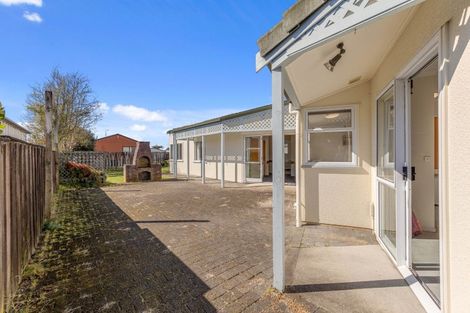 Photo of property in 37 Garland Drive, St Andrews, Hamilton, 3200