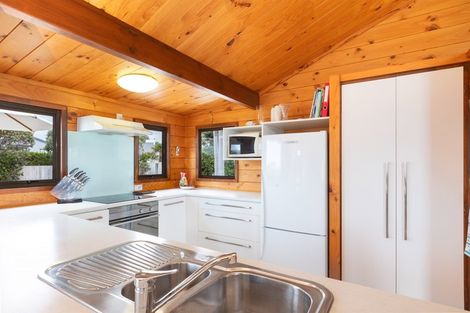 Photo of property in 40 Meiklejohn Way, Omaha, 0986