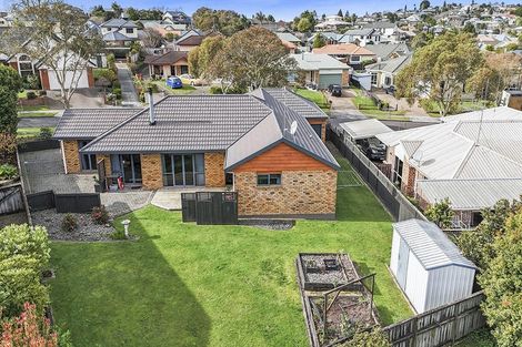 Photo of property in 5 Guernsey Place, Grandview Heights, Hamilton, 3200