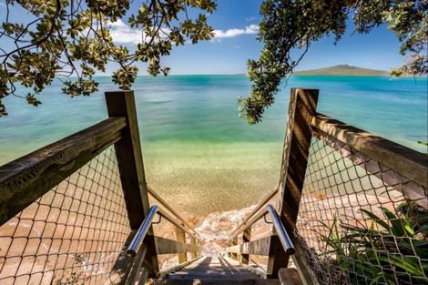 Photo of property in 16 Seacliffe Avenue, Belmont, Auckland, 0622