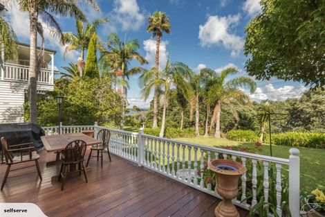 Photo of property in 5 Queen Street, Northcote Point, Auckland, 0627