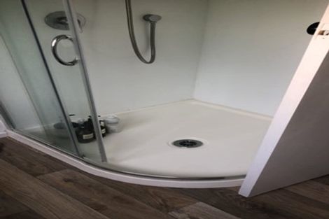 Photo of property in 1/8 Marsh Avenue, Forrest Hill, Auckland, 0620