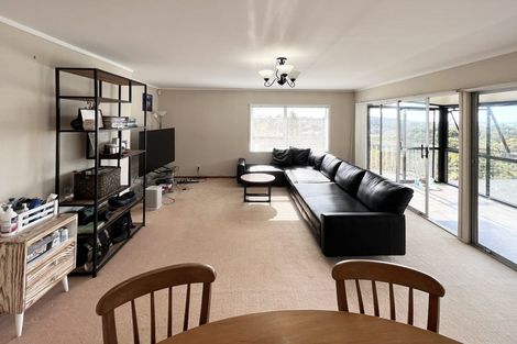 Photo of property in 33 Sartors Avenue, Northcross, Auckland, 0630