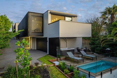 Photo of property in 314c Hurstmere Road, Takapuna, Auckland, 0622