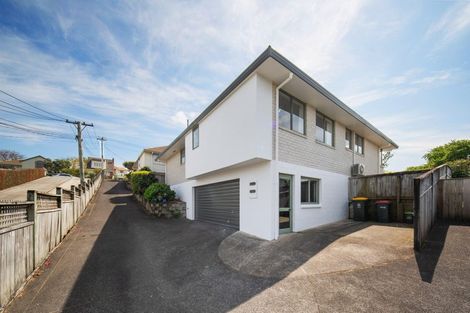 Photo of property in 2/12 Alexander Street, Cockle Bay, Auckland, 2014