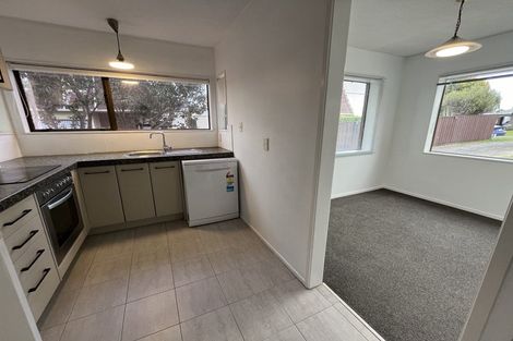 Photo of property in 1/24 Curacao Place, Half Moon Bay, Auckland, 2012