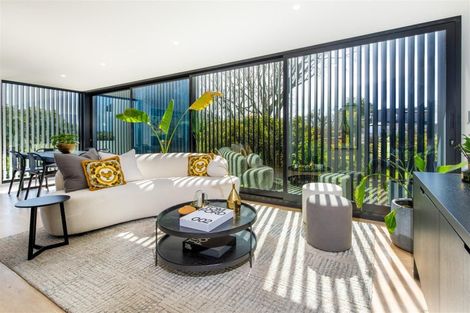 Photo of property in 314c Hurstmere Road, Takapuna, Auckland, 0622