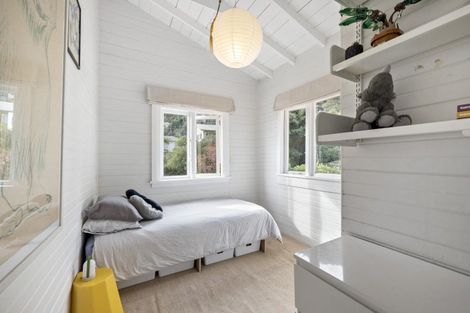 Photo of property in 28 Totara Street, Eastbourne, Lower Hutt, 5013