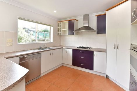 Photo of property in 11 Ambassador Glade, Orewa, 0931